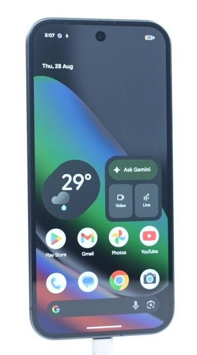 Google Pixel 10 360°