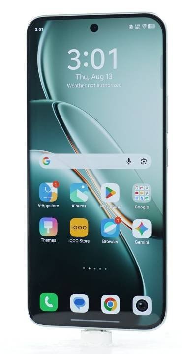 iQOO Z11 5G Angle 2